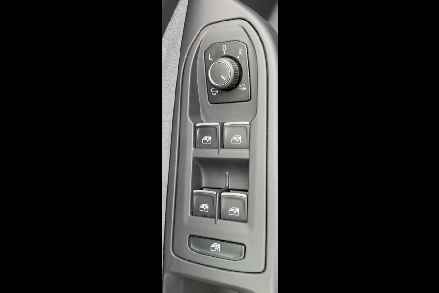 Volkswagen Golf 1.5 eTSI R-Line/ Virtual CP/ Pano/ IQ-light/ Sfeer/Cam/19"/Keyless