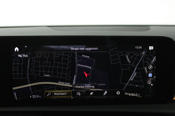 Mercedes-Benz A-Klasse 180 Business Solution Luxury (PANORAMADAK, TREKHAAK, STOELVERWARMING, ELEKTR STOELEN, SFEERVERLICHTING)