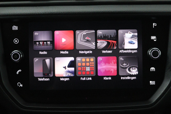 Seat Ibiza 1.0 TSI FR Business Intense (DIGITALE COCKPIT, NAVIGATIE, ACHTERUITRIJCAMERA, PARKEERSENSOREN, CRUISE CONTROL)