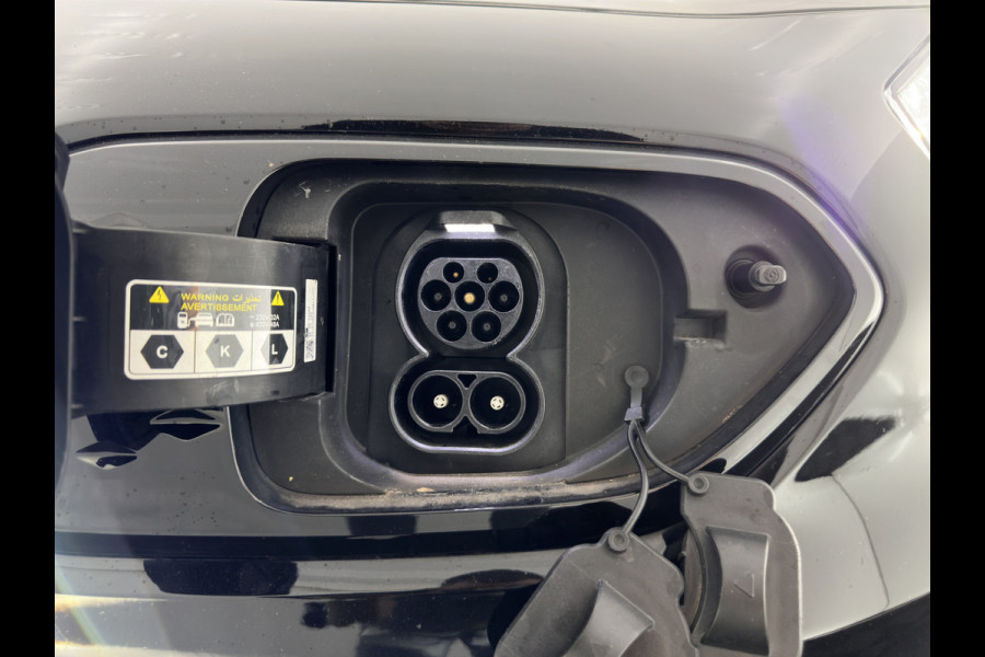 Kia e-Niro DynamicPlusLine 64 kWh [ 3-Fase ] {SOH-96%} (INCL-BTW) Aut.*PANO | LEATHER-FABRIC | FULL-LED | NAVI-FULLMAP | DAB+ | ADAPTIVE-CRUISE | CAMERA | HEATED-COMFORTSEATS | KEYLESS | DIGI-COCKPIT | SHIFT-PADDLES | CARPLAY | LANE-ASSIST | ...
