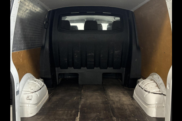 Volkswagen Transporter T6 L2H1 102pk Dubbele cabine Airco Cruise control Trekhaak Euro6 Bluetooth