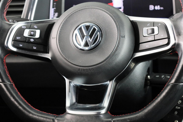 Volkswagen T-Roc 1.5 TSI Sport Business R-line 150 pk Automaat (DSG) | Navigatie | Achteruitrijcamera | Parkeersensoren | Adaptieve cruise control | Stoelverwarming |