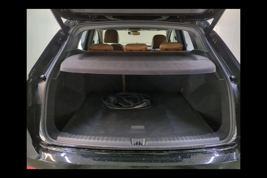 Audi Q4 e-tron 35 Launch edition 55 kWh | 170 PK | 92.639km |