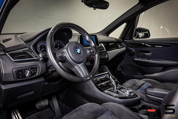 BMW 2 Serie Active Tourer 218i|M-sport|NAP|Cam|Pano|HIFI|Trek