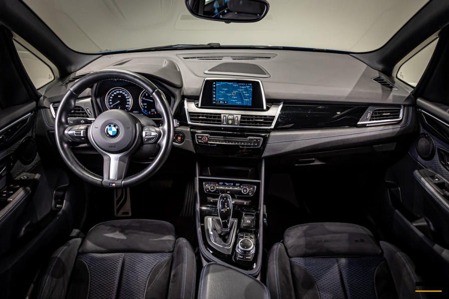 BMW 2 Serie Active Tourer 218i|M-sport|NAP|Cam|Pano|HIFI|Trek