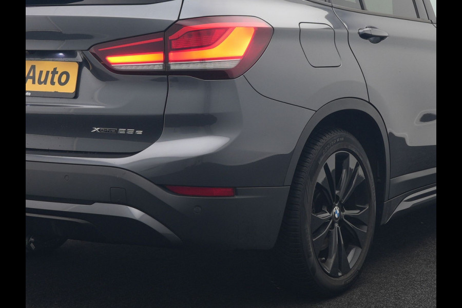 BMW X1 xDrive25e Sportline Plug In Hybrid 221pk Dealer O.H. PHEV | Trekhaak | Camera | Sfeerverlichting | Keyless | Sportstoelen Verwarmd | LED Koplampen | Cruise Control | Navigatie | DAB |