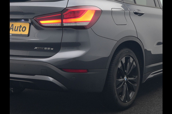 BMW X1 xDrive25e Sportline Plug In Hybrid 221pk Dealer O.H. PHEV | Trekhaak | Camera | Sfeerverlichting | Keyless | Sportstoelen Verwarmd | LED Koplampen | Cruise Control | Navigatie | DAB |