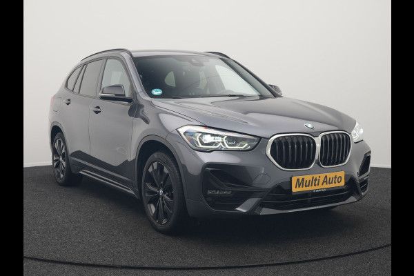 BMW X1 xDrive25e Sportline Plug In Hybrid 221pk Dealer O.H. PHEV | Trekhaak | Camera | Sfeerverlichting | Keyless | Sportstoelen Verwarmd | LED Koplampen | Cruise Control | Navigatie | DAB |