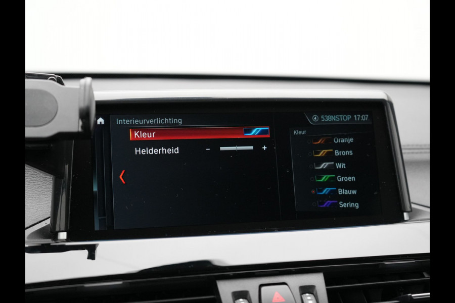 BMW X1 xDrive25e Sportline Plug In Hybrid 221pk Dealer O.H. PHEV | Trekhaak | Camera | Sfeerverlichting | Keyless | Sportstoelen Verwarmd | LED Koplampen | Cruise Control | Navigatie | DAB |