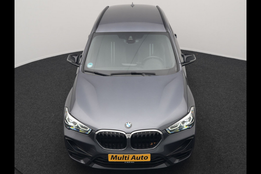 BMW X1 xDrive25e Sportline Plug In Hybrid 221pk Dealer O.H. PHEV | Trekhaak | Camera | Sfeerverlichting | Keyless | Sportstoelen Verwarmd | LED Koplampen | Cruise Control | Navigatie | DAB |