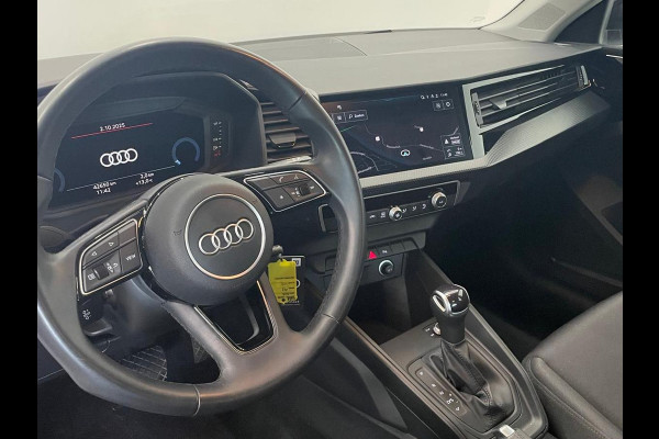 Audi A1 Sportback 30 TFSI 110 pk S-tronic Navigatie Apple Carplay/ Android Auto Parkeersensoren Cruise Control Virtual Cockpit Climate Control Lichtmetalen velgen