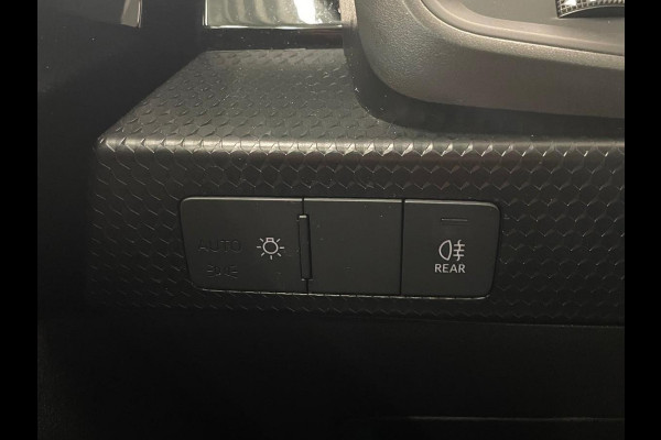 Audi A1 Sportback 30 TFSI 110 pk S-tronic Navigatie Apple Carplay/ Android Auto Parkeersensoren Cruise Control Virtual Cockpit Climate Control Lichtmetalen velgen