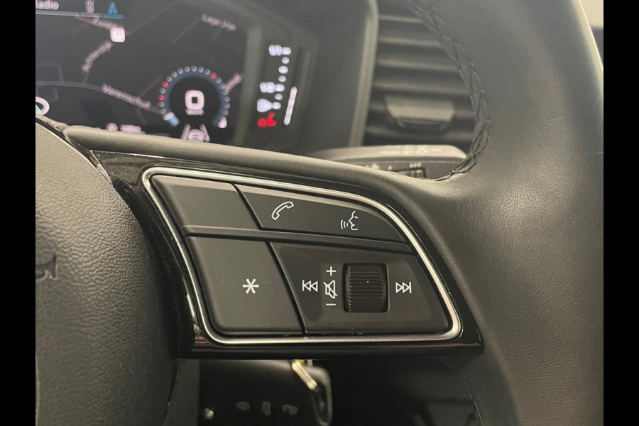 Audi A1 Sportback 30 TFSI 110 pk S-tronic Navigatie Apple Carplay/ Android Auto Parkeersensoren Cruise Control Virtual Cockpit Climate Control Lichtmetalen velgen