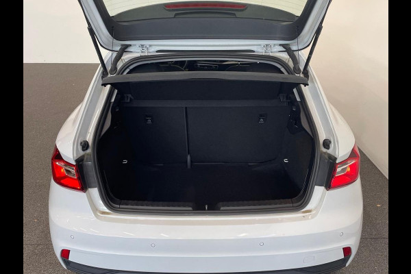 Audi A1 Sportback 30 TFSI 110 pk S-tronic Navigatie Apple Carplay/ Android Auto Parkeersensoren Cruise Control Virtual Cockpit Climate Control Lichtmetalen velgen