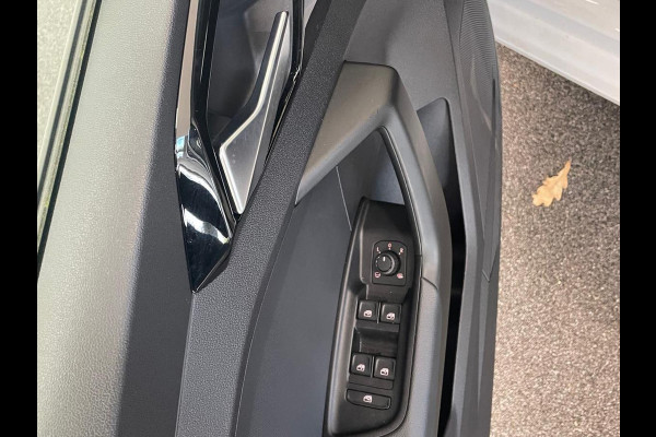 Audi A1 Sportback 30 TFSI 110 pk S-tronic Navigatie Apple Carplay/ Android Auto Parkeersensoren Cruise Control Virtual Cockpit Climate Control Lichtmetalen velgen