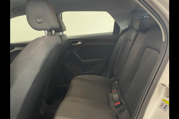 Audi A1 Sportback 30 TFSI 110 pk S-tronic Navigatie Apple Carplay/ Android Auto Parkeersensoren Cruise Control Virtual Cockpit Climate Control Lichtmetalen velgen