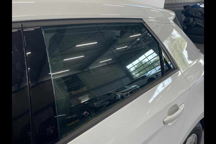 Audi A1 Sportback 30 TFSI 110 pk S-tronic Navigatie Apple Carplay/ Android Auto Parkeersensoren Cruise Control Virtual Cockpit Climate Control Lichtmetalen velgen