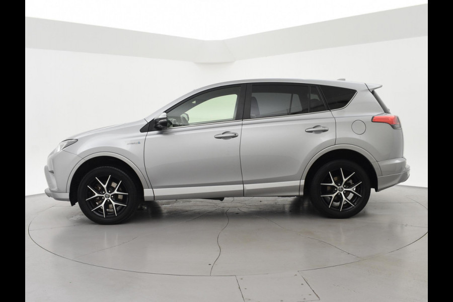 Toyota RAV4 2.5 HYBRID AWD 4WD AUT. DYNAMIC + TREKHAAK 1650 KG | ADAPTIVE CRUISE | CAMERA | STOELVERW. | 18 INCH
