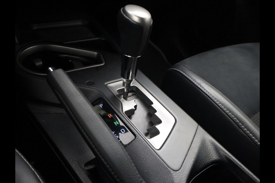 Toyota RAV4 2.5 HYBRID AWD 4WD AUT. DYNAMIC + TREKHAAK 1650 KG | ADAPTIVE CRUISE | CAMERA | STOELVERW. | 18 INCH