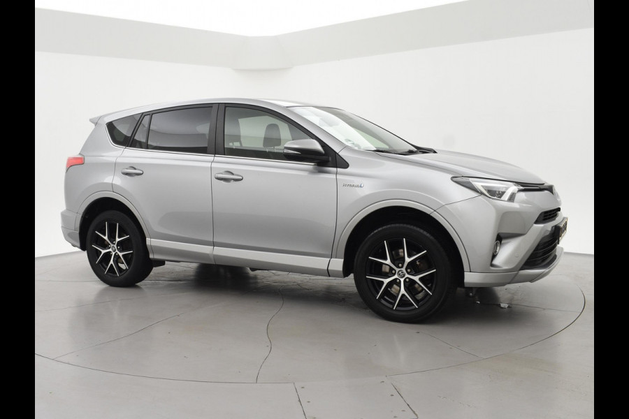 Toyota RAV4 2.5 HYBRID AWD 4WD AUT. DYNAMIC + TREKHAAK 1650 KG | ADAPTIVE CRUISE | CAMERA | STOELVERW. | 18 INCH
