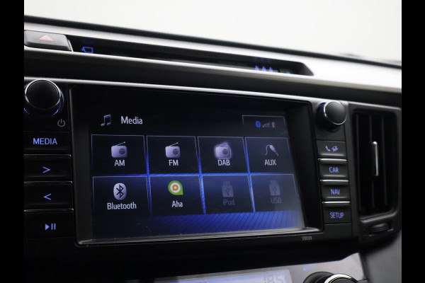 Toyota RAV4 2.5 HYBRID AWD 4WD AUT. DYNAMIC + TREKHAAK 1650 KG | ADAPTIVE CRUISE | CAMERA | STOELVERW. | 18 INCH