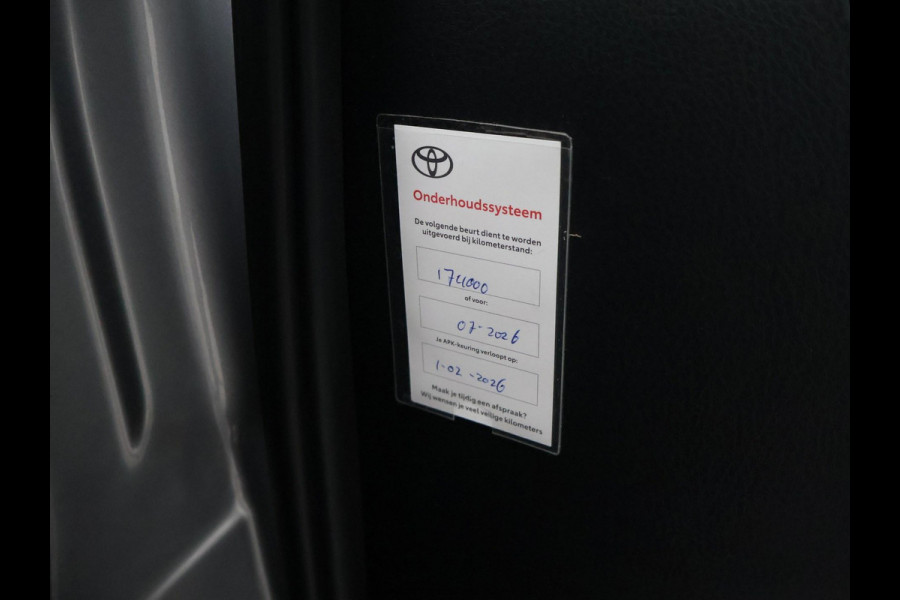 Toyota RAV4 2.5 HYBRID AWD 4WD AUT. DYNAMIC + TREKHAAK 1650 KG | ADAPTIVE CRUISE | CAMERA | STOELVERW. | 18 INCH