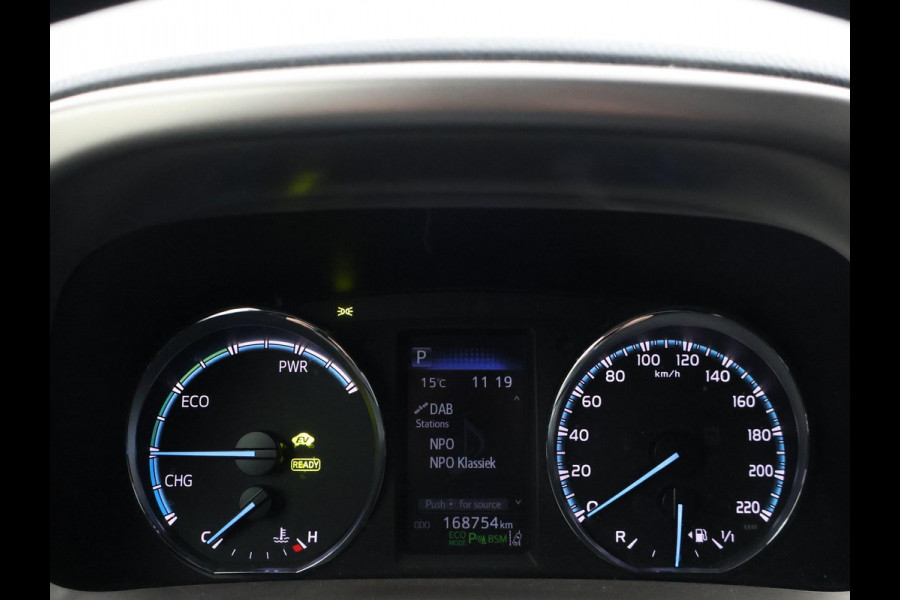 Toyota RAV4 2.5 HYBRID AWD 4WD AUT. DYNAMIC + TREKHAAK 1650 KG | ADAPTIVE CRUISE | CAMERA | STOELVERW. | 18 INCH