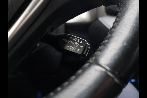 Toyota RAV4 2.5 HYBRID AWD 4WD AUT. DYNAMIC + TREKHAAK 1650 KG | ADAPTIVE CRUISE | CAMERA | STOELVERW. | 18 INCH