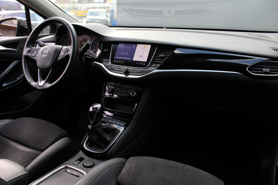 Opel Astra Sports Tourer 1.2 Ultimate | Trekhaak | Winterpack | BLIS | Cruise control | Navigatie | Camera