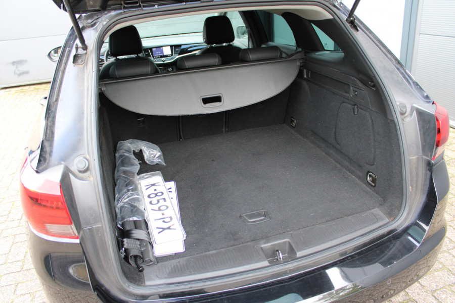 Opel Astra Sports Tourer 1.2 Ultimate | Trekhaak | Winterpack | BLIS | Cruise control | Navigatie | Camera