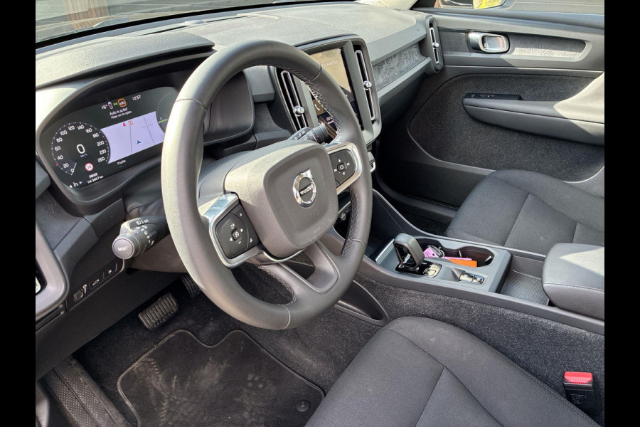 Volvo XC40 1.5 T4 Plug-in hybrid Core Bright 211 PK | Park Assist | Climate Pack - Verwarmd stuur / stoelen | A-Camera
