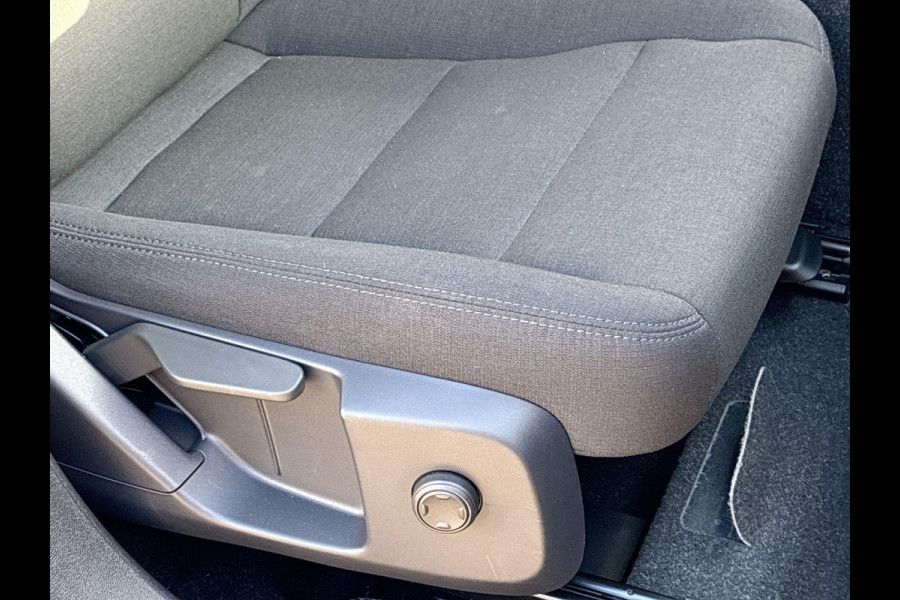 Volvo XC40 1.5 T4 Plug-in hybrid Core Bright 211 PK | Park Assist | Climate Pack - Verwarmd stuur / stoelen | A-Camera