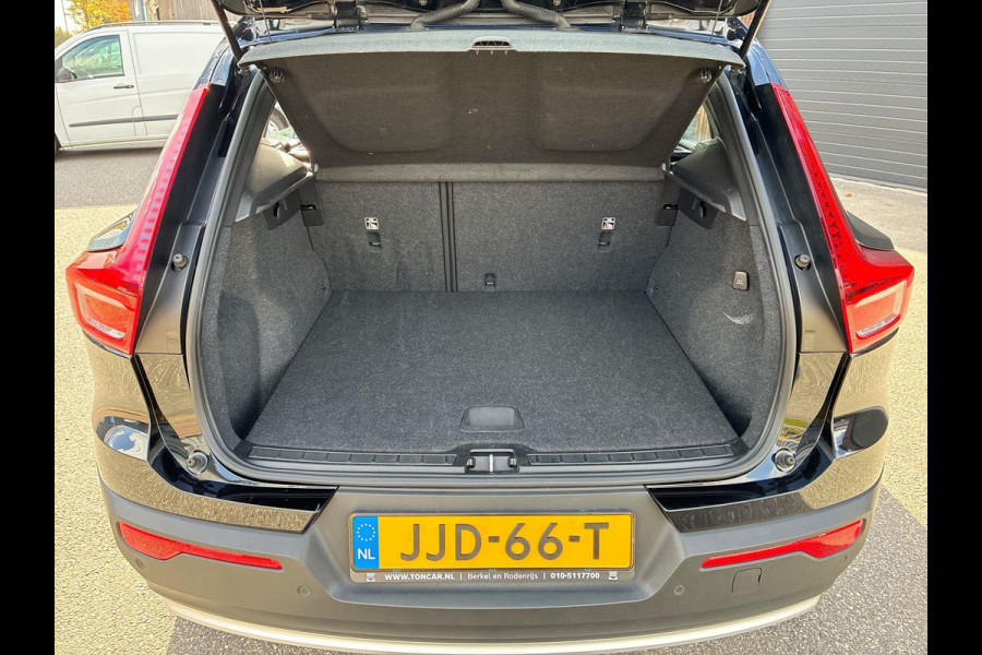 Volvo XC40 1.5 T4 Plug-in hybrid Core Bright 211 PK | Park Assist | Climate Pack - Verwarmd stuur / stoelen | A-Camera