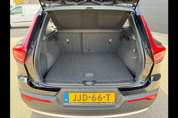 Volvo XC40 1.5 T4 Plug-in hybrid Core Bright 211 PK | Park Assist | Climate Pack - Verwarmd stuur / stoelen | A-Camera