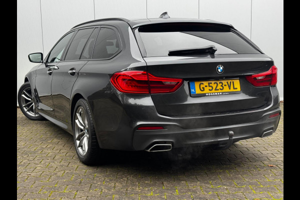 BMW 5 Serie Touring 520i M-SPORT HIGH EXECUTIVE PANORAMADAK DEALER STOELVERWARMING LEDER M PAKKET VIRTUAL AMBIANCE TREKHAAK