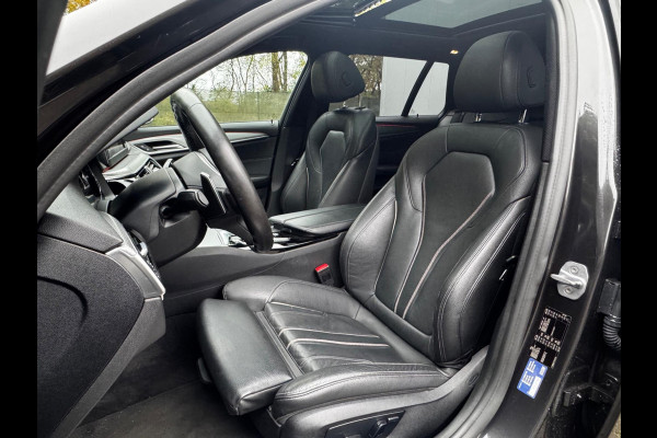BMW 5 Serie Touring 520i M-SPORT HIGH EXECUTIVE PANORAMADAK DEALER STOELVERWARMING LEDER M PAKKET VIRTUAL AMBIANCE TREKHAAK