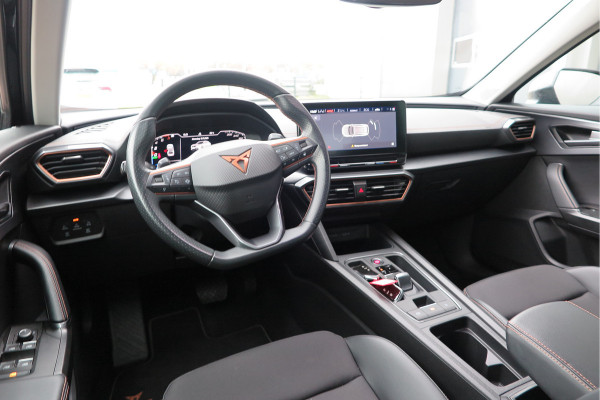 CUPRA Formentor 1.4 e-Hybrid 204pk Business. Led , Trekhaak , PDC , Clima, Stuurwiel verwarmd , LMV , Carplay, etc .