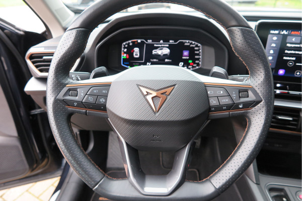 CUPRA Formentor 1.4 e-Hybrid 204pk Business. Led , Trekhaak , PDC , Clima, Stuurwiel verwarmd , LMV , Carplay, etc .