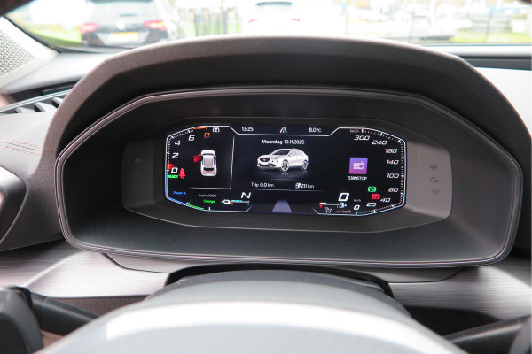 CUPRA Formentor 1.4 e-Hybrid 204pk Business. Led , Trekhaak , PDC , Clima, Stuurwiel verwarmd , LMV , Carplay, etc .