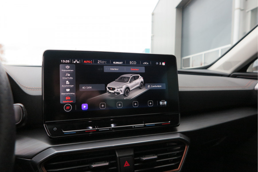 CUPRA Formentor 1.4 e-Hybrid 204pk Business. Led , Trekhaak , PDC , Clima, Stuurwiel verwarmd , LMV , Carplay, etc .