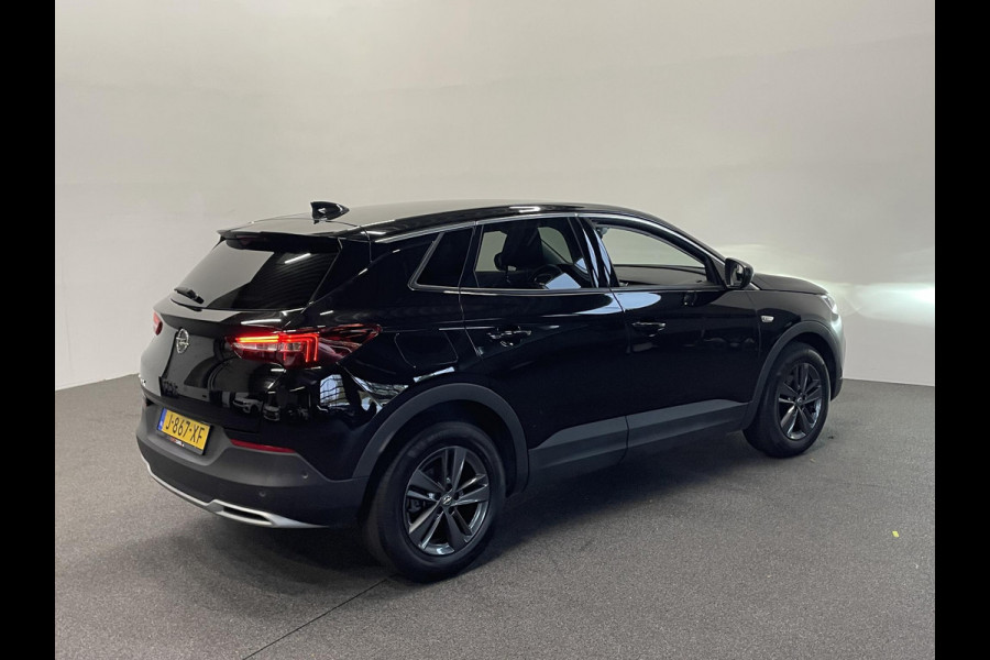 Opel Grandland X 1.2 130 pk Turbo Edition Aut. Airco ECC Navi Cruise Control AGR Comfortstoel PDC VA+ Camera