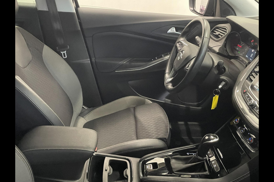 Opel Grandland X 1.2 130 pk Turbo Edition Aut. Airco ECC Navi Cruise Control AGR Comfortstoel PDC VA+ Camera