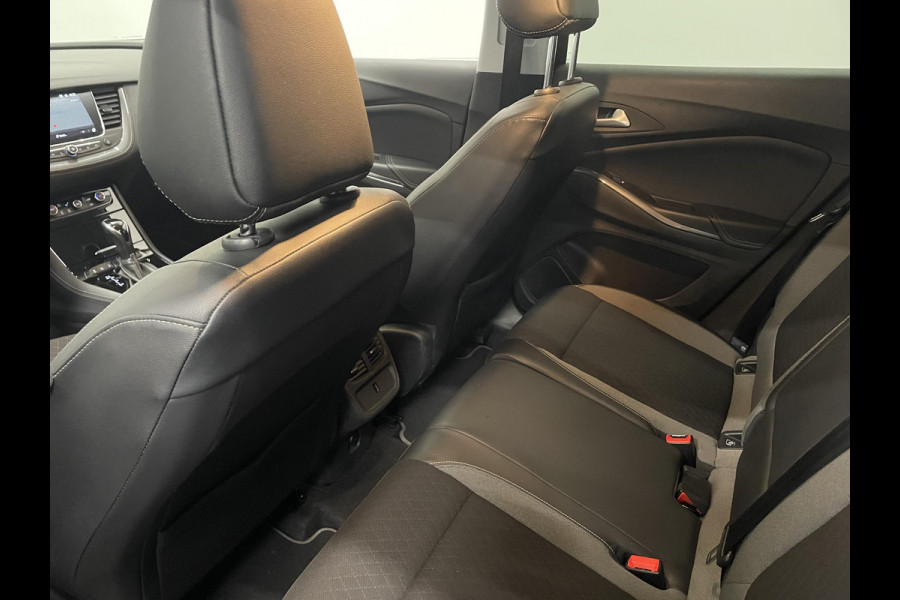 Opel Grandland X 1.2 130 pk Turbo Edition Aut. Airco ECC Navi Cruise Control AGR Comfortstoel PDC VA+ Camera
