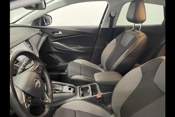Opel Grandland X 1.2 130 pk Turbo Edition Aut. Airco ECC Navi Cruise Control AGR Comfortstoel PDC VA+ Camera