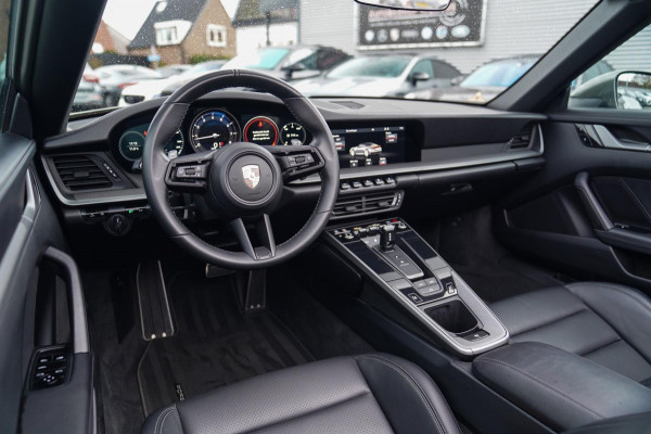 Porsche 911 Cabrio 3.0 Carrera | Sport Uitlaat | PASM Sport Suspension | LED Bi Xenon | Stoelverwarming | Aventuringroen | DAB+