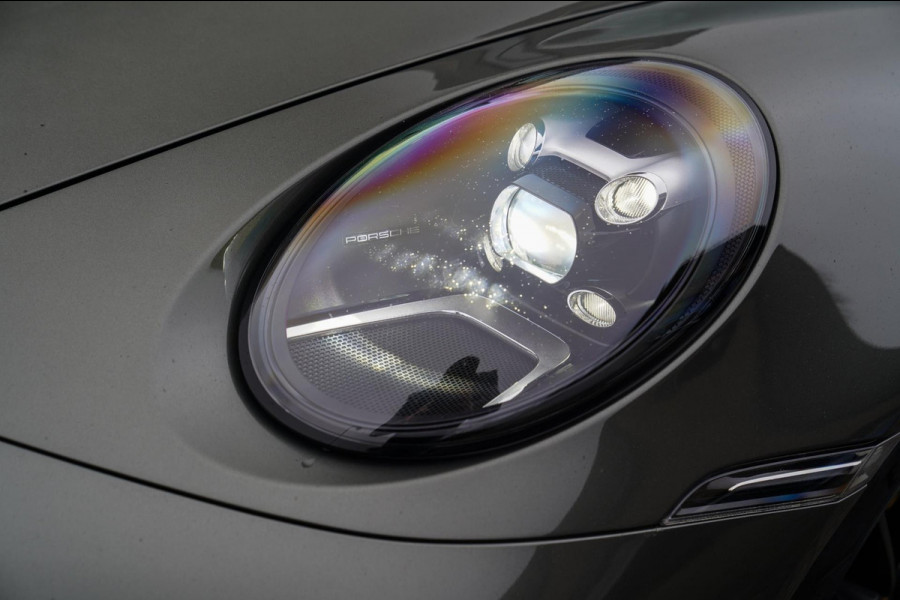 Porsche 911 Cabrio 3.0 Carrera | Sport Uitlaat | PASM Sport Suspension | LED Bi Xenon | Stoelverwarming | Aventuringroen | DAB+