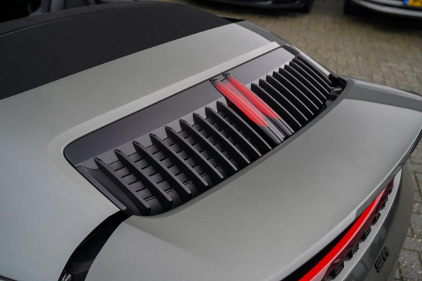 Porsche 911 Cabrio 3.0 Carrera | Sport Uitlaat | PASM Sport Suspension | LED Bi Xenon | Stoelverwarming | Aventuringroen | DAB+