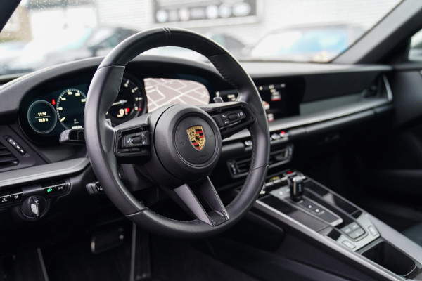 Porsche 911 Cabrio 3.0 Carrera | Sport Uitlaat | PASM Sport Suspension | LED Bi Xenon | Stoelverwarming | Aventuringroen | DAB+
