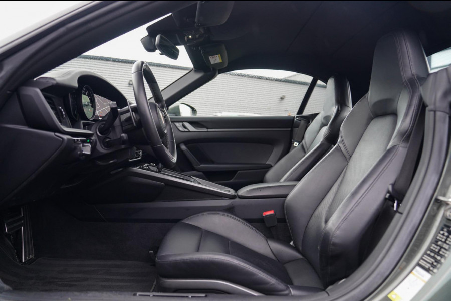 Porsche 911 Cabrio 3.0 Carrera | Sport Uitlaat | PASM Sport Suspension | LED Bi Xenon | Stoelverwarming | Aventuringroen | DAB+