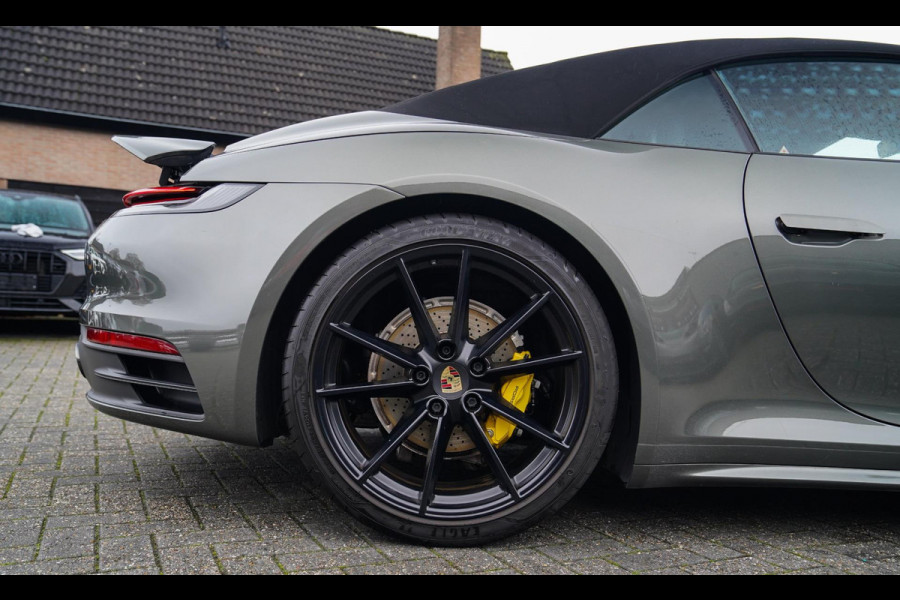 Porsche 911 Cabrio 3.0 Carrera | Sport Uitlaat | PASM Sport Suspension | LED Bi Xenon | Stoelverwarming | Aventuringroen | DAB+